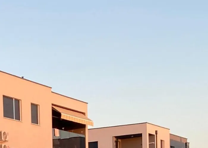 Brand New 3 Bedroom Inara G