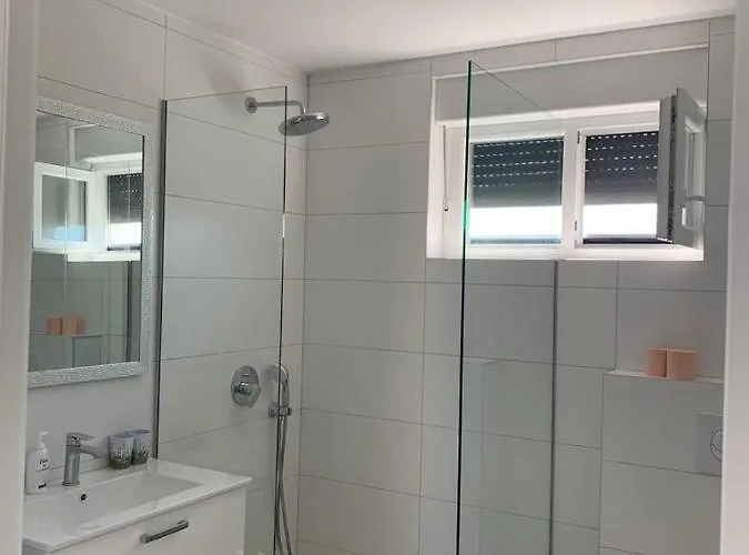 דירה Brand New 3 Bedroom Inara G